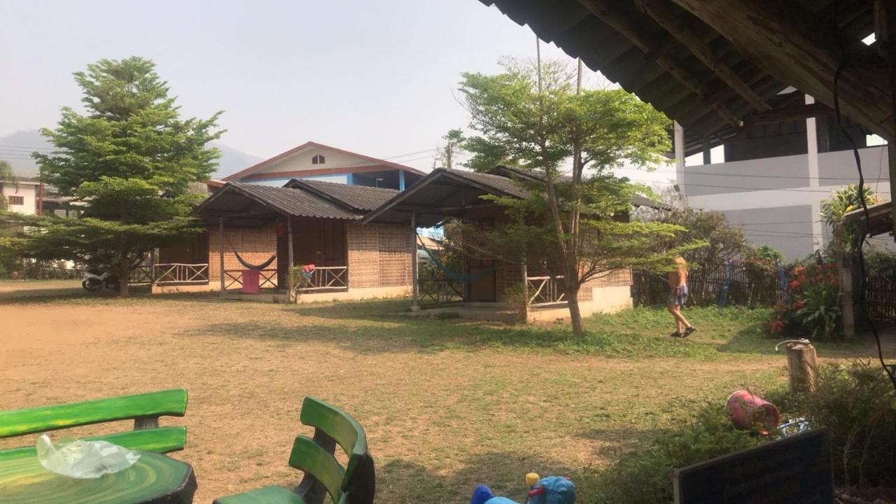 Pai Sleepy Hut Guest House Exterior photo