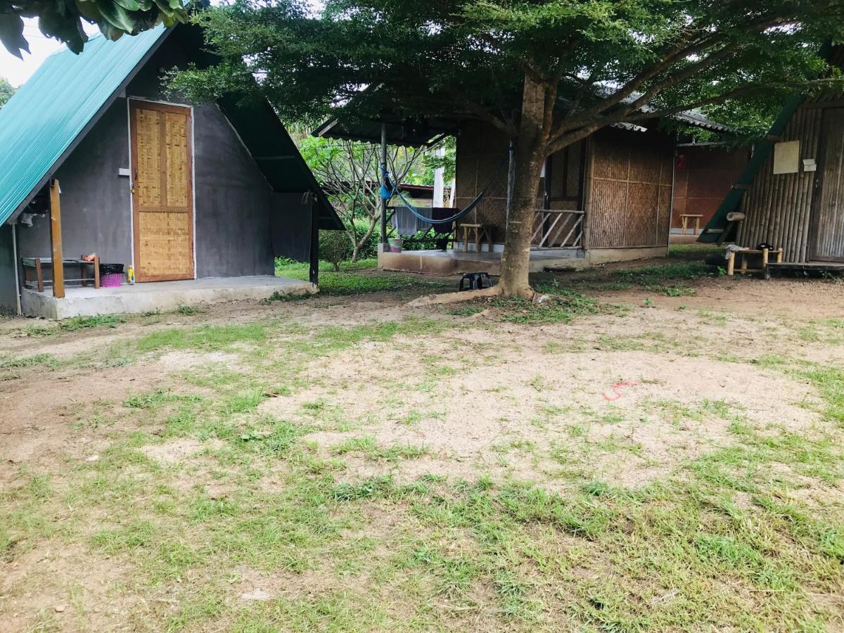 Pai Sleepy Hut Guest House Exterior photo