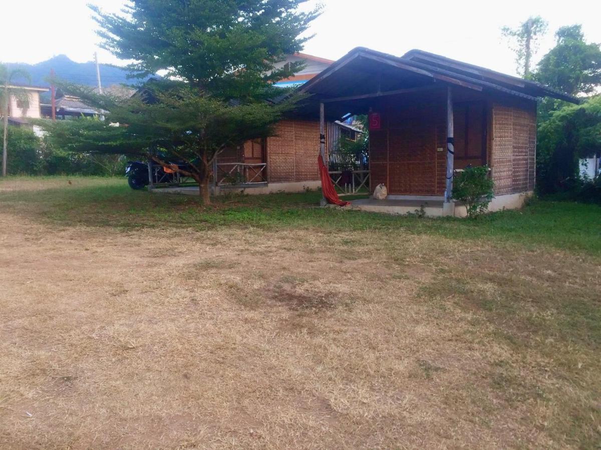 Pai Sleepy Hut Guest House Exterior photo