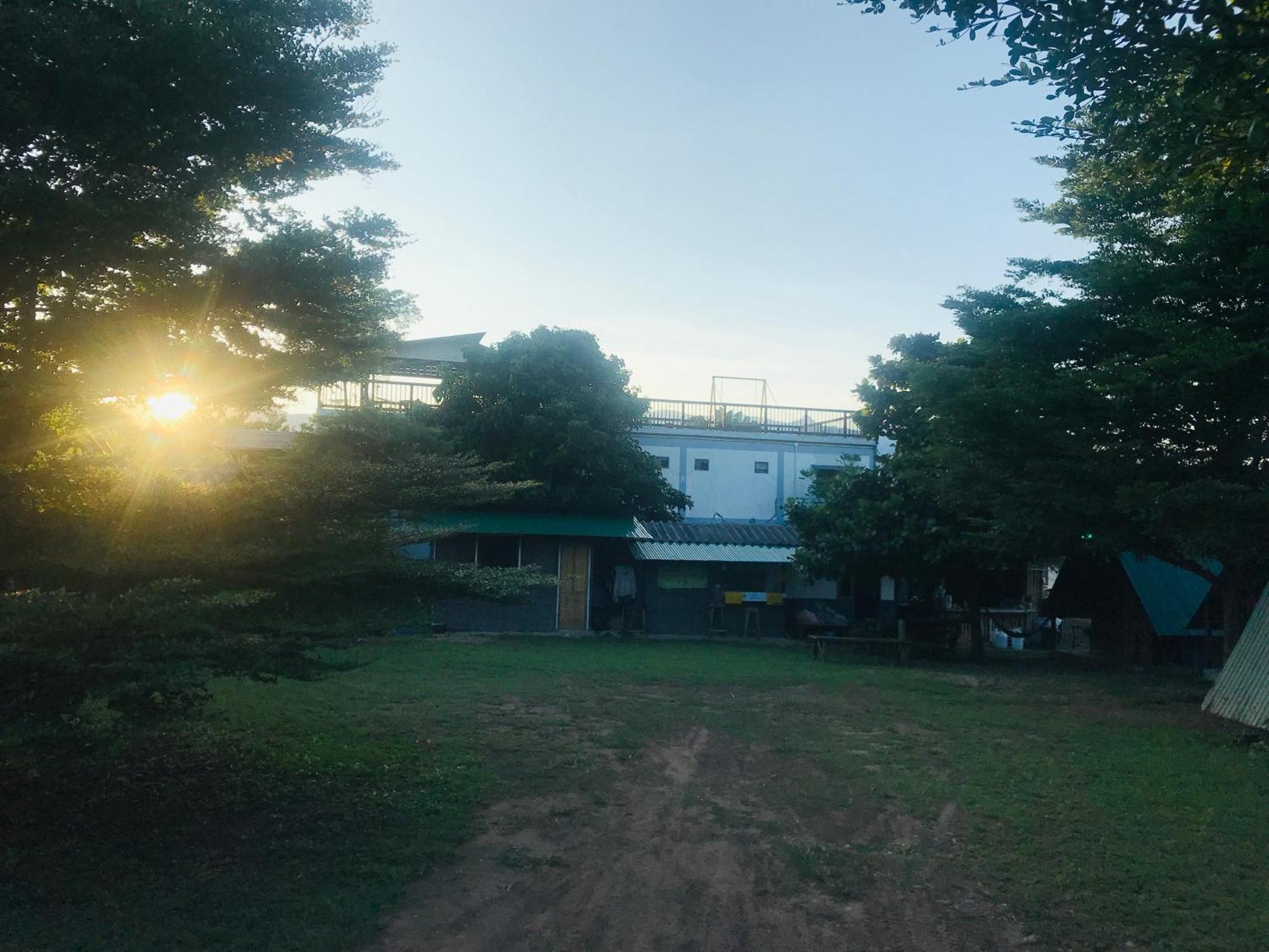 Pai Sleepy Hut Guest House Exterior photo