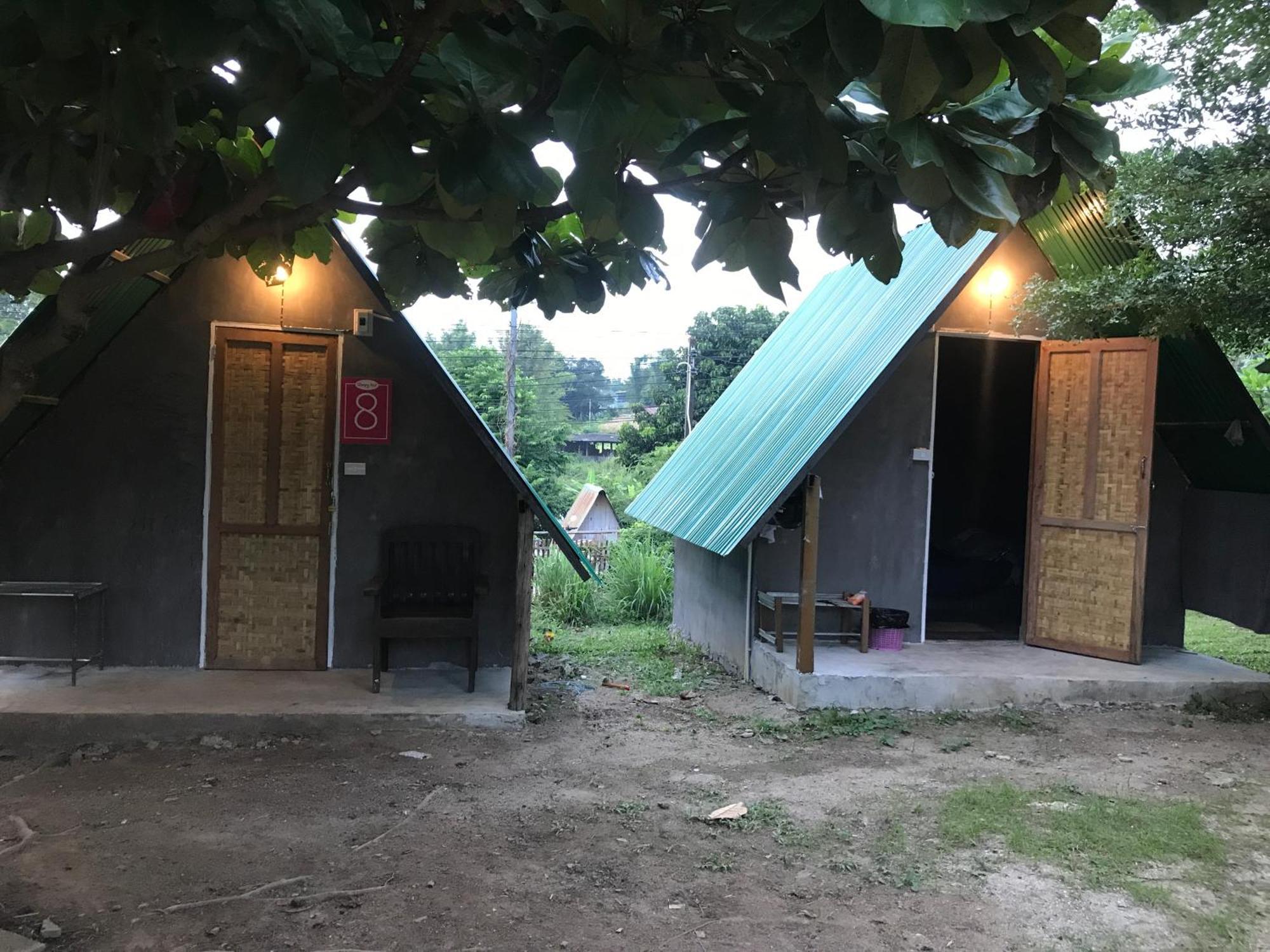Pai Sleepy Hut Guest House Exterior photo